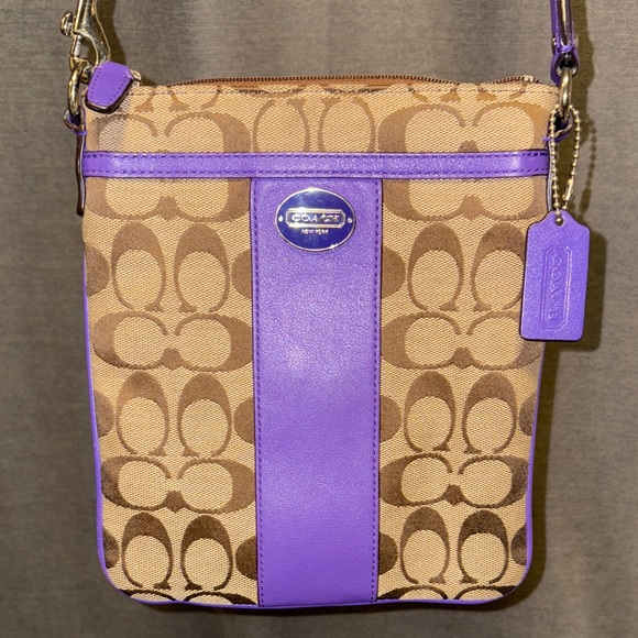 Elegant Coach Purple and Tan Crossbody Bag - Picture 2 of 3